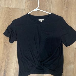 Black tee Tucker and tate